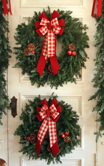 Gingham Check 16 inch and 12 inch size comparison on standard door